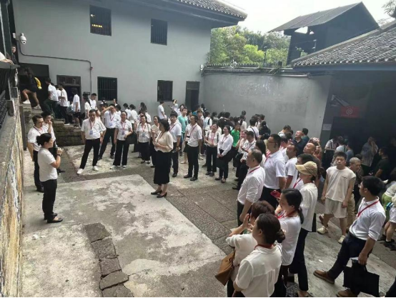 “以学铸魂 砥砺前行”——协会秘书处党支部赴重庆参加红色教育培训新闻稿初稿1059.png